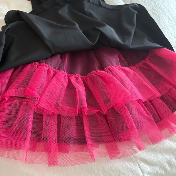 Charming Black and Pink dress - Picture 9 of 9